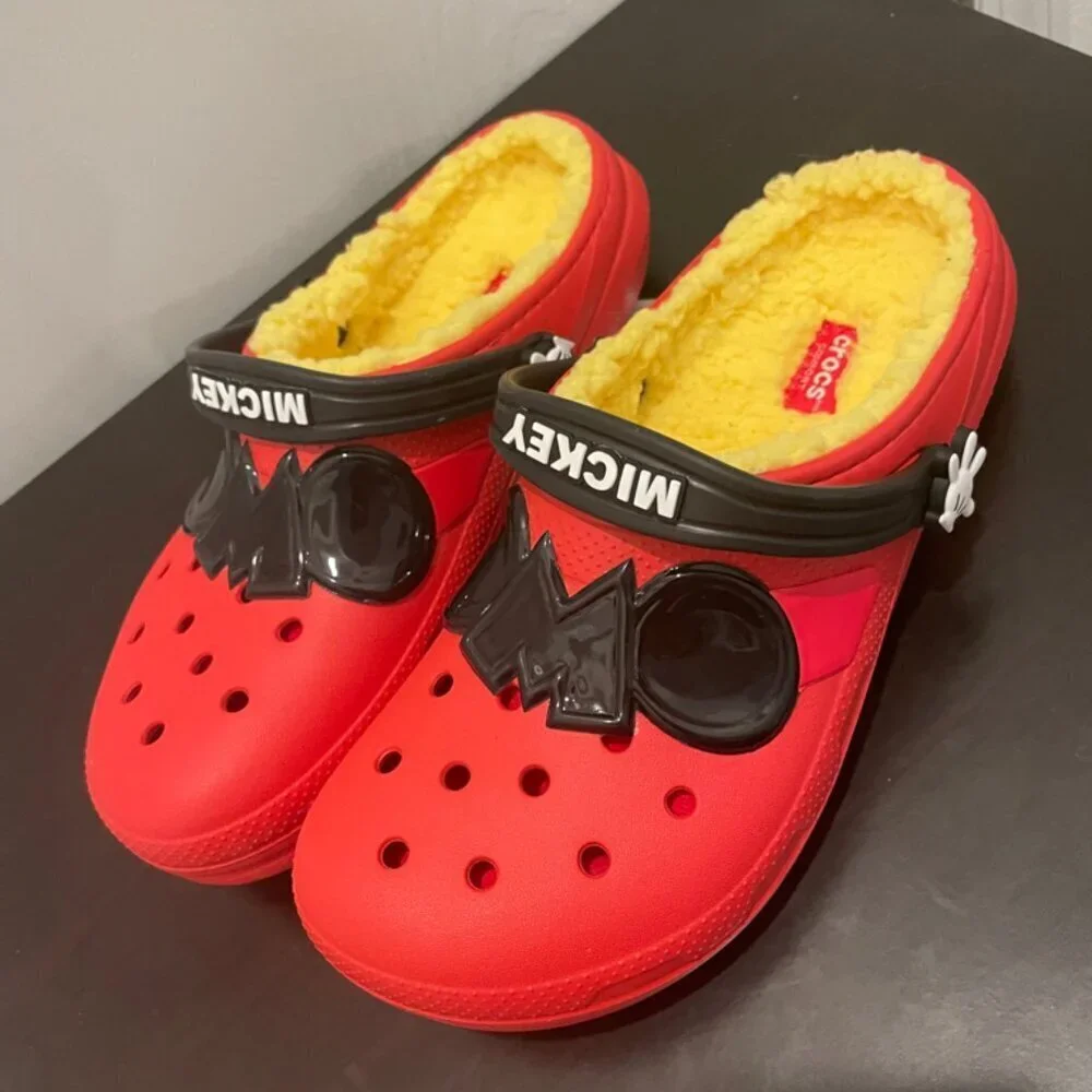 CROCS CLOG DISNEY MICKEY MOUSE SZ 5J RED YELLOW FUZZY LINED KAWAII ICONIC MICKEY